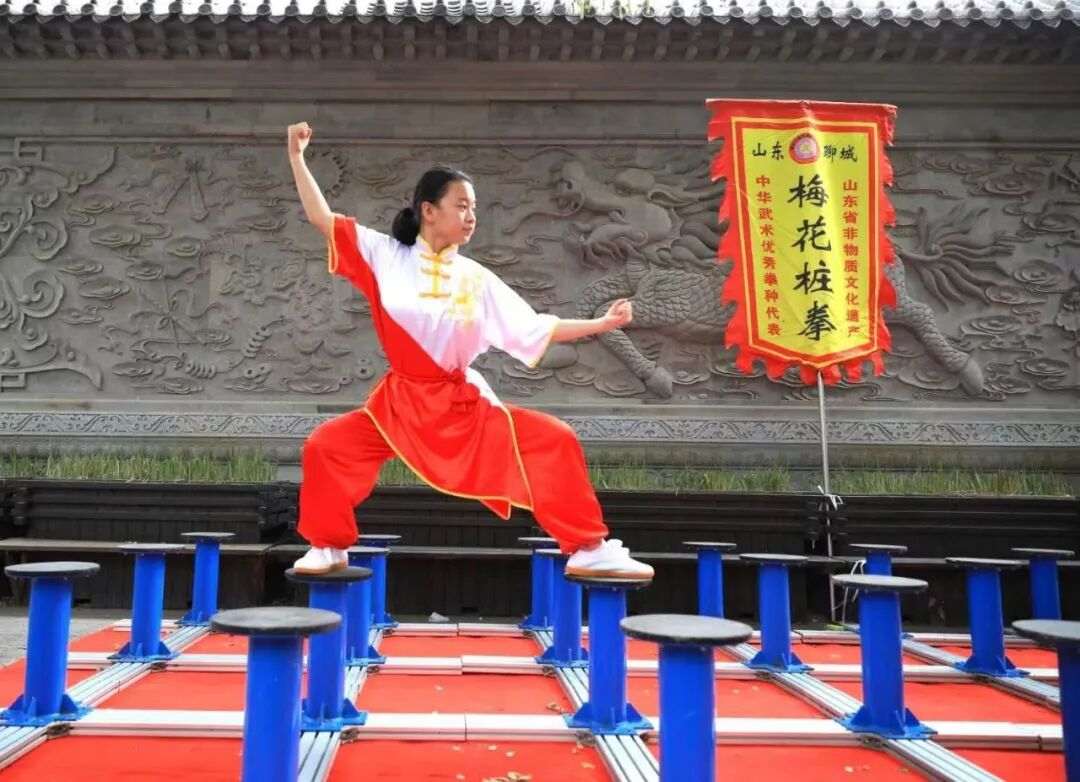 Plum-Blossom Stake Boxing