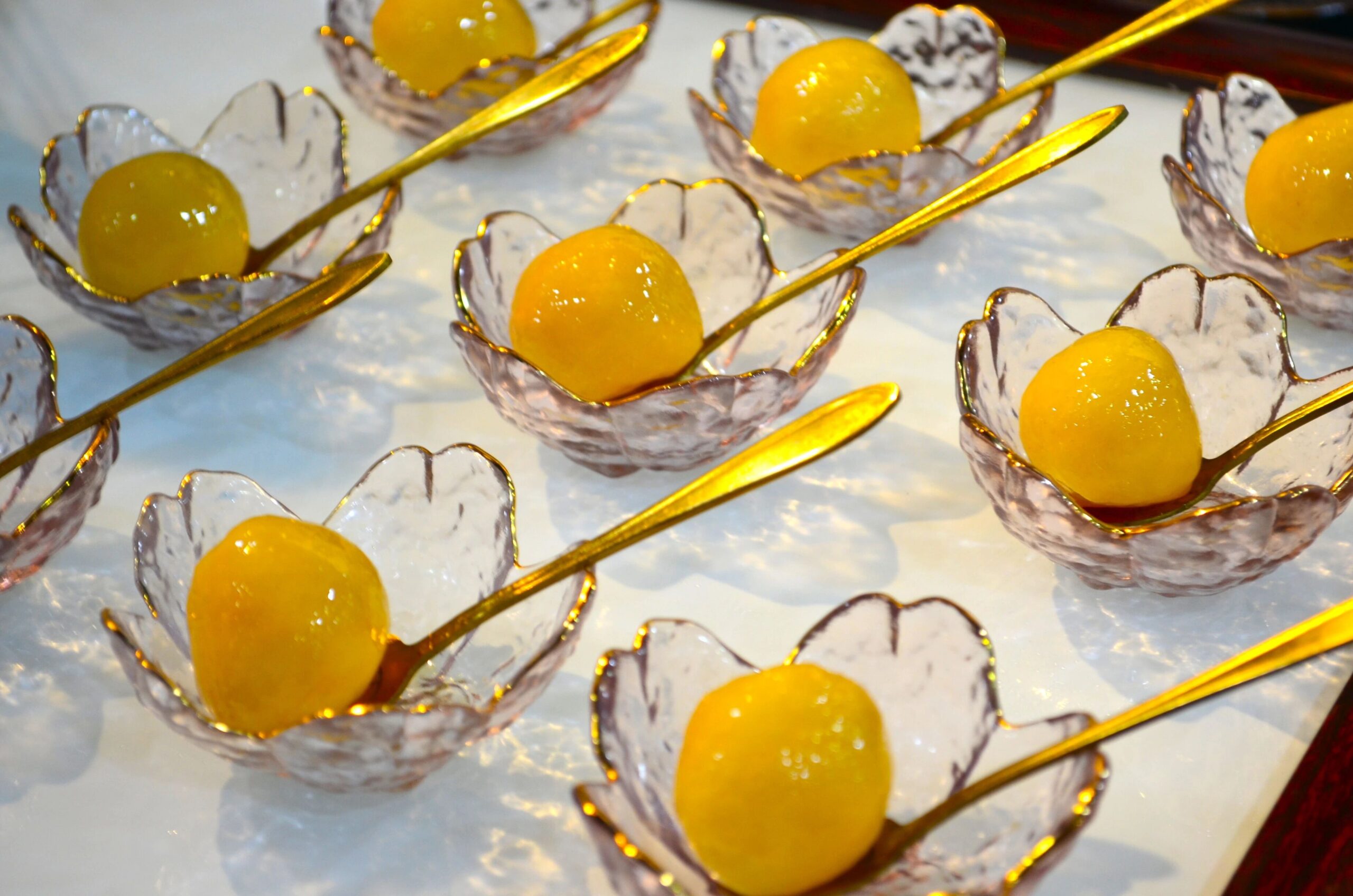 Hollow Glazed Sweet Balls